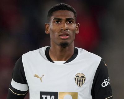 Transfer latest: Arsenal agree £16.5m deal for Mosquera, Wolves poised to sign Arias
