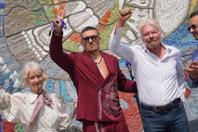 Sir Richard Branson highlights Ukraine conflict at mosaic unveiling
