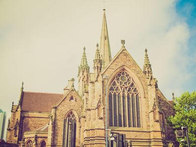 9 Ways Churches Are Losing Trust With Older Congregations