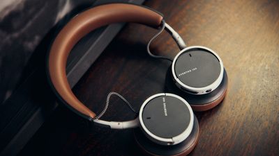 Beyerdynamic brings vintage '70s style to its mid-range noise-cancelling headphones