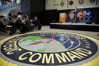 Retired Army officer pleads guilty to sharing classified info on Russia-Ukraine war on dating site