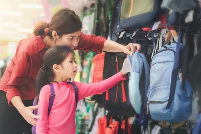 3 Retail Stocks to Watch as Back-to-School Spending Ramps Up