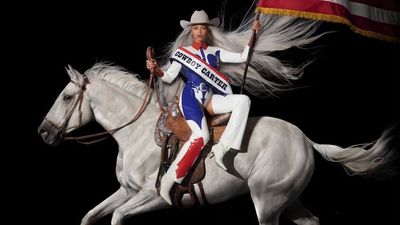 Beyoncé parks her flying car and saddles up an airborne golden stallion for her last few Cowboy Carter dates
