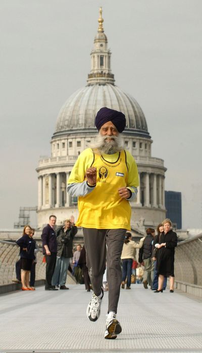Fauja Singh: World's oldest marathon runner, 114, from east London dies in road accident in India
