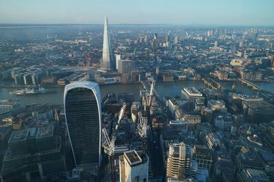 UK cuts stock market red tape in bid to aid Chancellor’s growth plans
