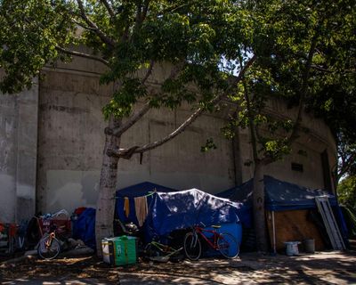 Homelessness in Los Angeles county declines for second straight year