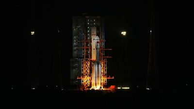China launches new spacesuits, other supplies to Tiangong space station (video)