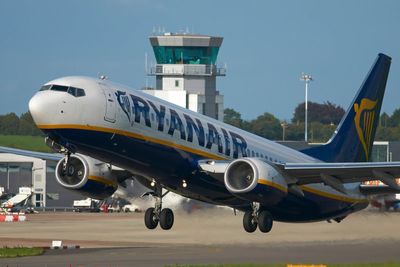 Ryanair claims French airport strikers wanted ‘time off’ amid travel chaos