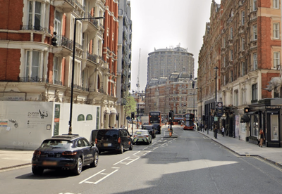 Knightsbridge shut due to 'suspicious item'