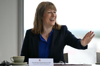 Rachel Reeves vows to take ‘the boot of regulation off the throat of businesses’ in red tape bonfire