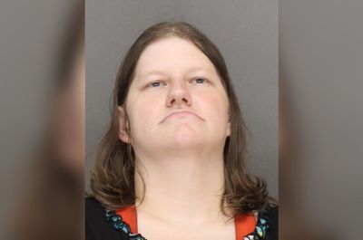 Wisconsin Woman Ignored Bedridden Mom's Cries For Help For Months While Running True Crime Facebook Blog