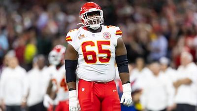 Chiefs, Star Offensive Lineman Trey Smith, Agree to Massive Contract Extension