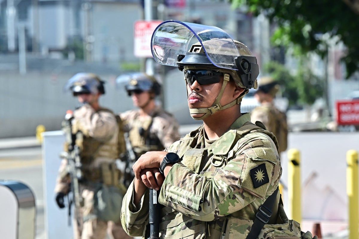 Trump officials to send home 2,000 National Guard…