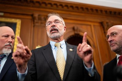 Crypto, Defense bills back on track after Oval Office talk - Roll Call