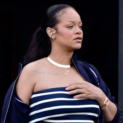 Rihanna Declares the Tube Top Trend Her Maternity Essential for Two Pregnancies Straight