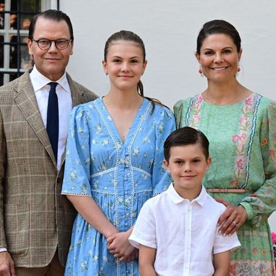 This 13-Year-Old Future Queen is Almost Taller Than Her Royal Parents in New Family Photos
