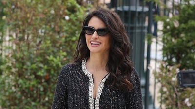 Penelope Cruz proves why this is the timeless style that Parisian women rely on