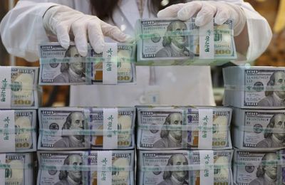 Trust in the US is eroding. The question isn’t if the dollar will lose supremacy – it’s when