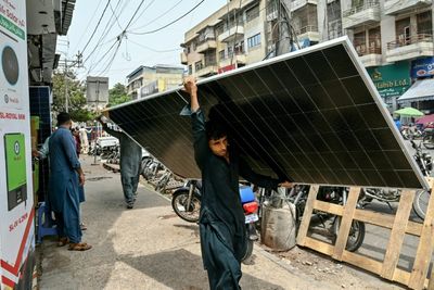 Pakistan's Quiet Solar Rush Puts Pressure On National Grid