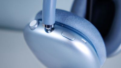 Why I prefer physical controls over touch panels on my headphones