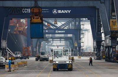 Trump says Indonesia to pay 19% tariffs, buy 50 Boeing jets under trade deal