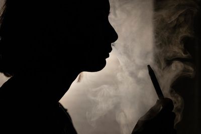 Drop in school children vaping since Australian ban: study