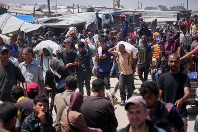 At least 20 Palestinians killed in crush at Gaza aid site