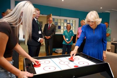 Queen praises ‘wonderful’ children’s hospices on anniversary visit