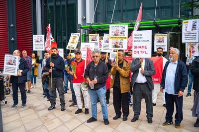 TfL threatened with legal action over minicab drivers licensing backlog