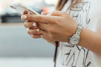 9 Ways You’re Being Tracked Just By Owning a Smartphone