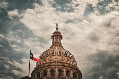 9 Texas Coupon Hacks That Even Big Stores Don’t Want You Using