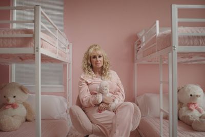 Judge orders arrest of ‘Chimp Crazy’ star as she faces sentencing for perjury