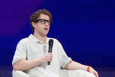 Zuckerberg says Meta will build data center the size of Manhattan in latest AI push