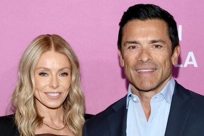 Kelly Ripa roasts husband Mark Consuelos for ‘disgusting’ sex desire