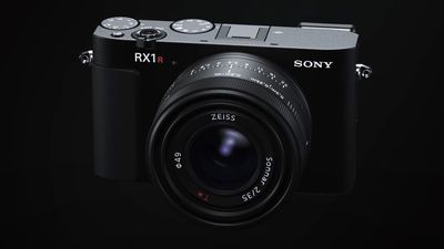 The Sony RX1R III just made the Leica Q3 43 look overpriced