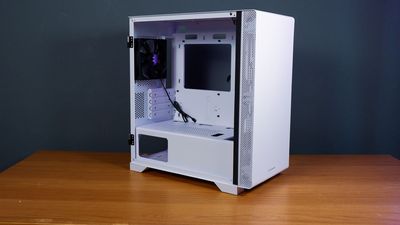 Thermaltake S100 TG Snow Edition review