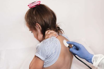 UK child poverty at ‘unbearable level’, warns paediatrician