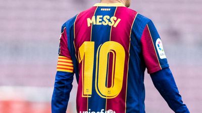 History of Barcelona's No. 10 Shirt: Lamine Yamal Joining Pantheon of Legends