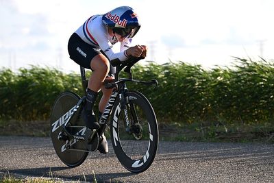 Baloise Ladies Tour: Zoe Bäckstedt smashes prologue to claim first leader's jersey