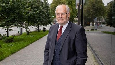 ‘You shouldn’t be scared of the unknown’: Estonia’s President Alar Karis on AI in schools