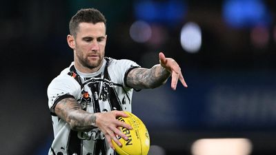 Kangaroos make intentions clear on Magpie Jeremy Howe