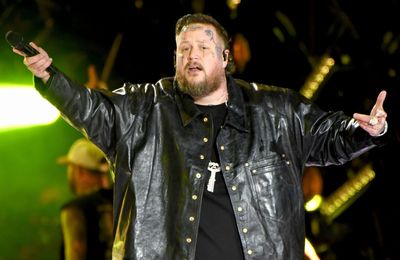Jelly Roll sends Logan Paul through table in dramatic Jimmy Kimmel Live brawl