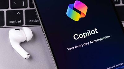 Microsoft's Copilot Vision AI can now see your whole desktop — here's what it does
