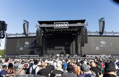 Ticketless Oasis fans scale new security fences to catch a glimpse of latest Heaton Park gig