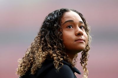 Olivia Smith: Arsenal Women sign Liverpool striker in world-record £1m transfer