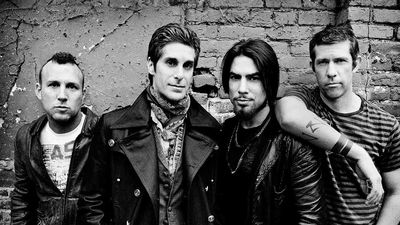 Perry Farrell sues Jane's Addiction bandmates hours after they sued him, claims he's victim of a "years-long bullying campaign"