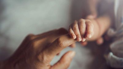 Healthy babies born in UK using DNA from 3 people to prevent hereditary diseases
