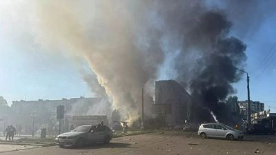 Four dead after Russia strikes shopping centre in eastern Ukraine with 500-kilogram bomb