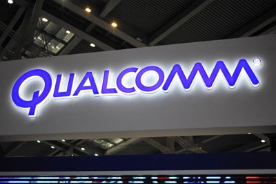 Qualcomm: Undervalued Chip Stock in Breakout Uptrend