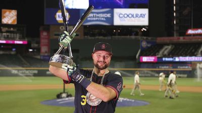 Cal Raleigh Landed Perfect Partnership for 'Big Dumper' Nickname After Home Run Derby